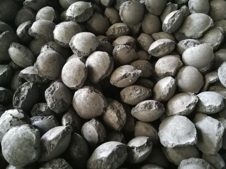 Factory 10-50mm Used In Steelmaking Ferroalloy Briquettes Price Silicon Manganese Ball Fesi 75/72# Briquette